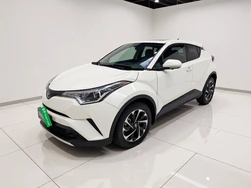 Toyota IZOA 2019 — фото 1 из 5