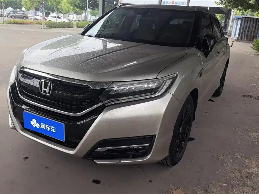 Honda UR-V 2018 — фото 1 из 5