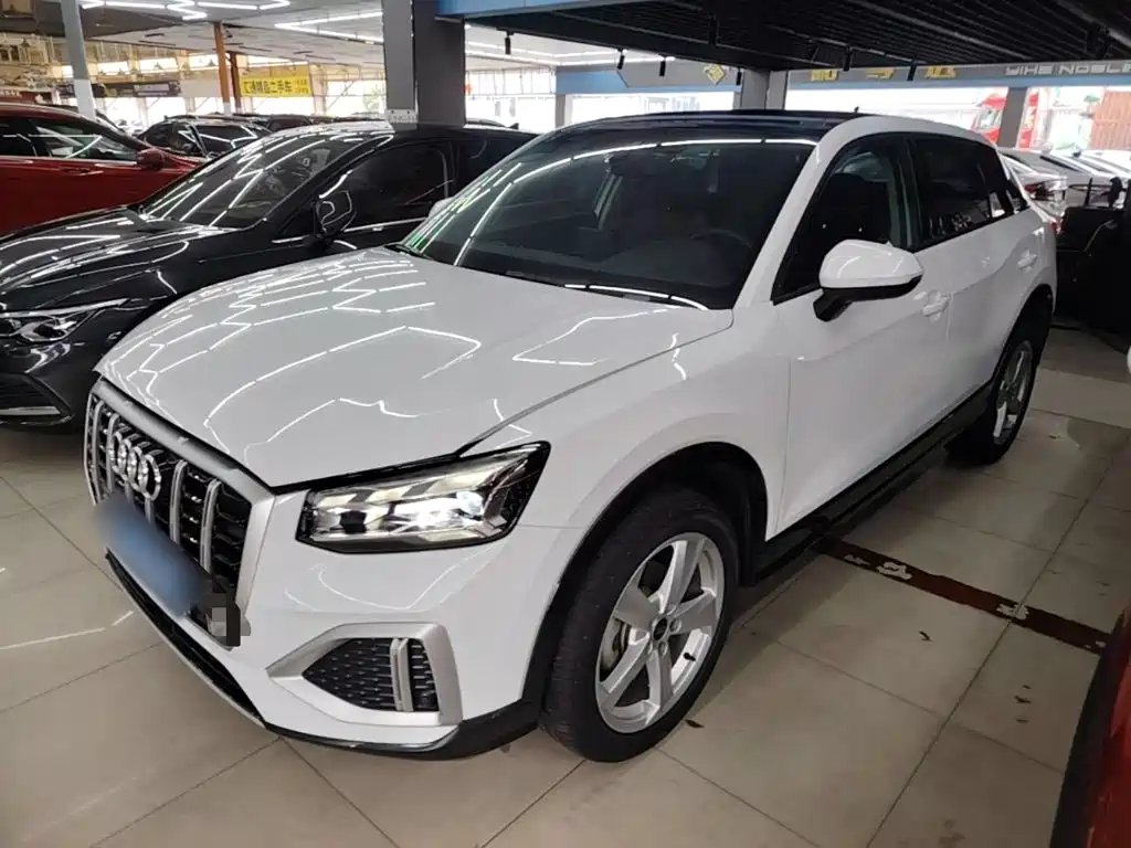 Audi Q2L 2022 — фото 1 из 5