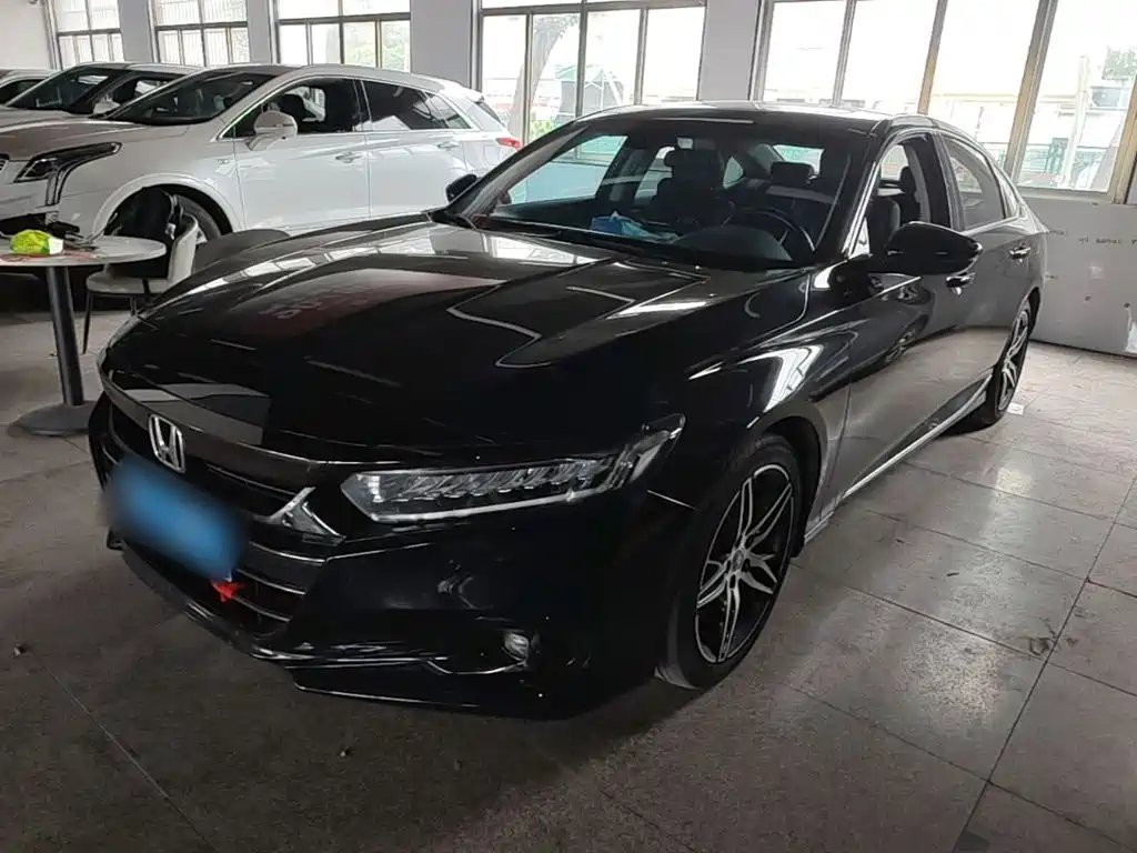 Honda Accord 2022 — фото 1 из 5