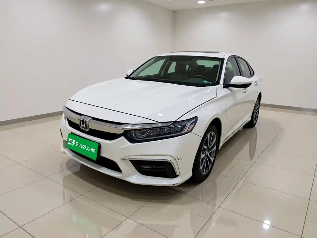 Honda Inspire 2021 — фото 1 из 5