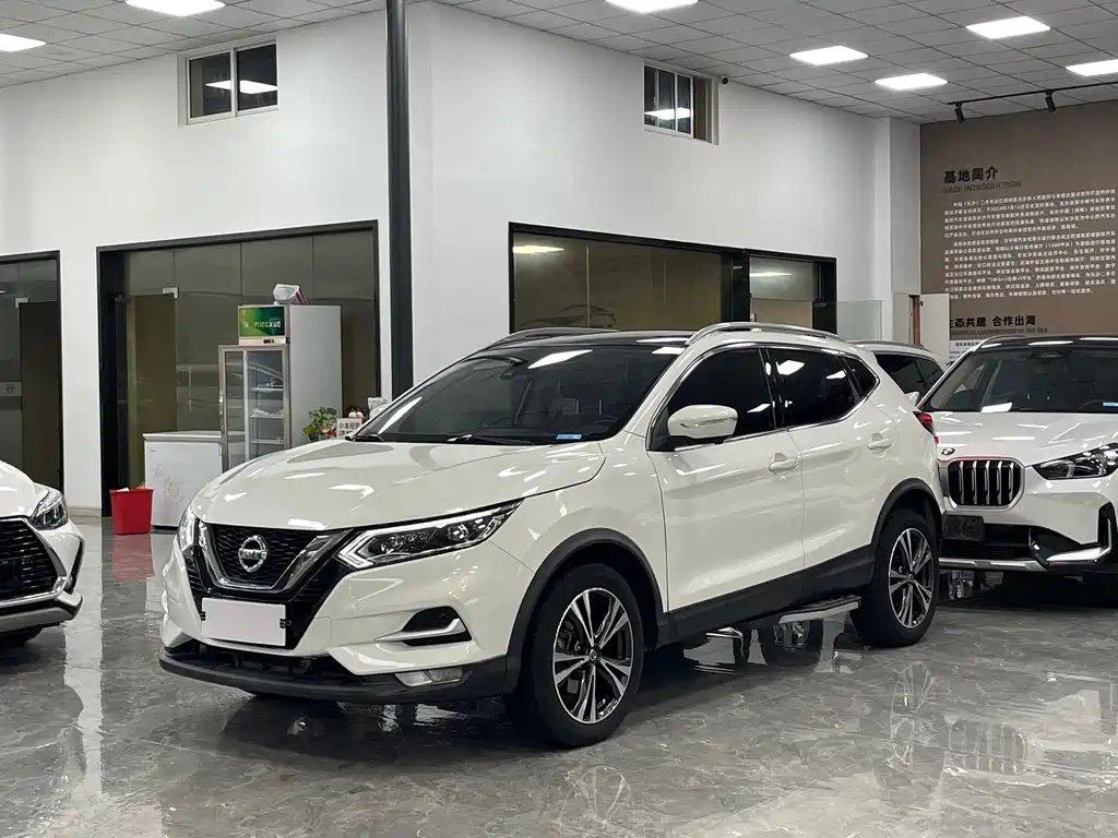 Nissan Qashqai 2021 — фото 1 из 5