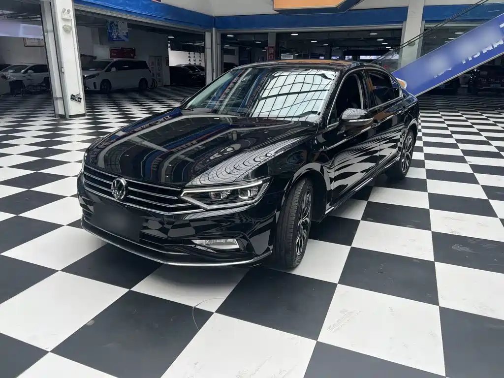 Volkswagen Magotan 2021 — фото 1 из 5