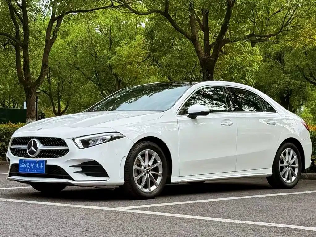 Mercedes-Benz A-Class 2021 — фото 1 из 5