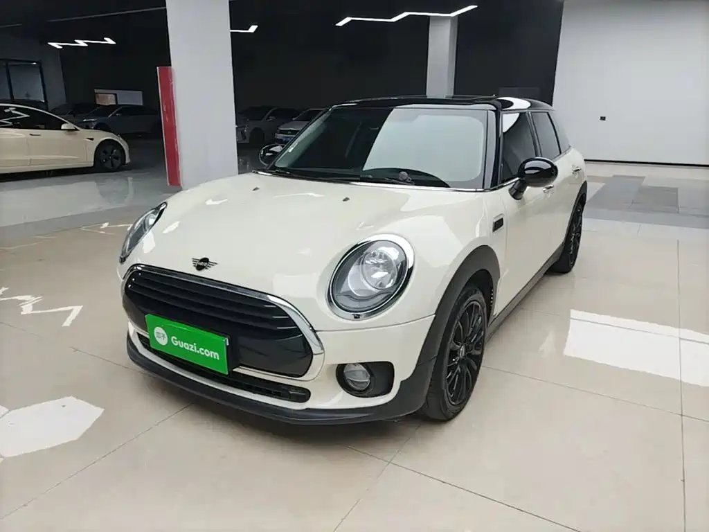 Mini Mini Clubman 2018 — фото 1 из 5