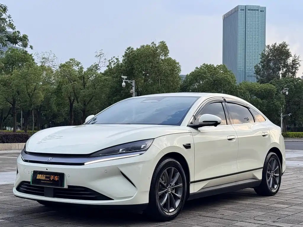 BYD Qin L 2025 — фото 1 из 5