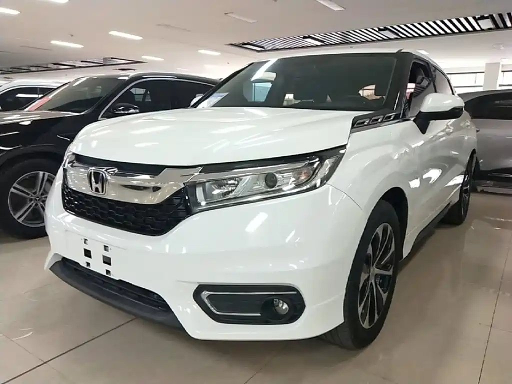 Honda Avancier 2017 — фото 1 из 5
