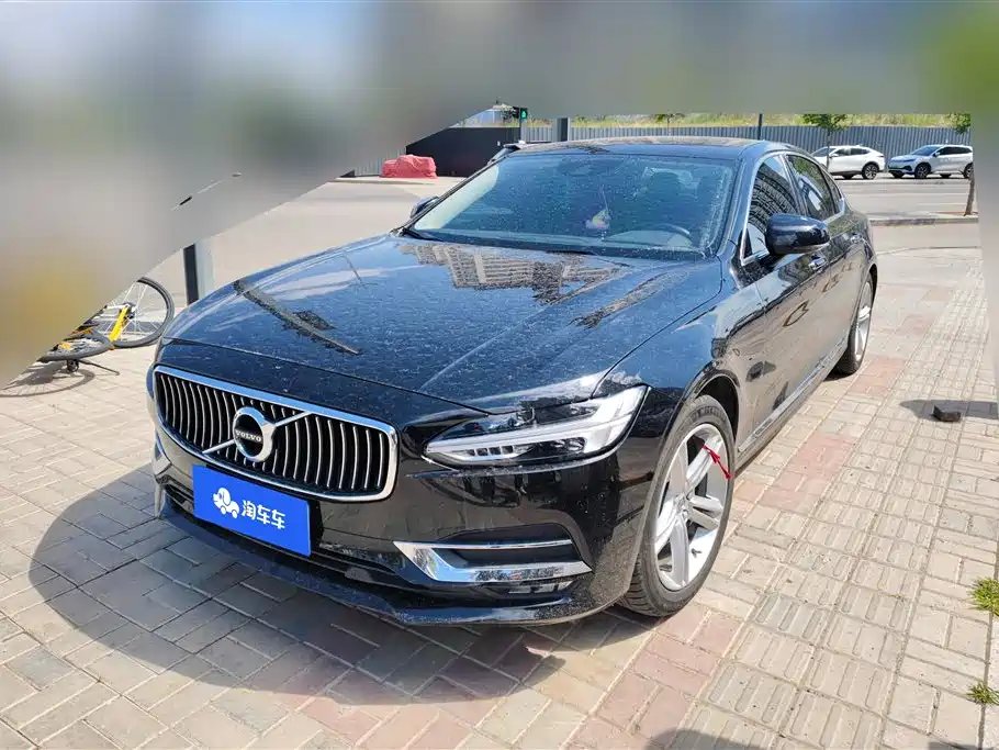 Volvo S90 2019 — фото 1 из 5