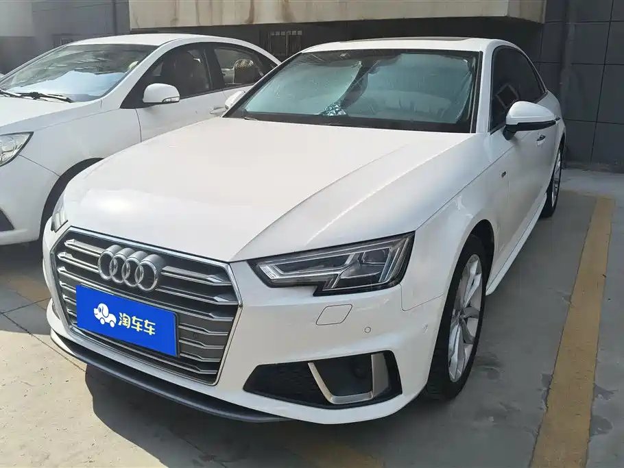 Audi A4L 2019 — фото 1 из 5