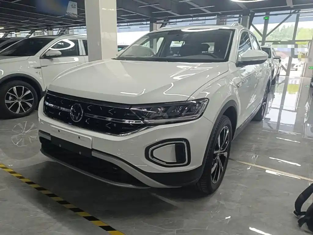 Volkswagen T-Roc 2026 — фото 1 из 5