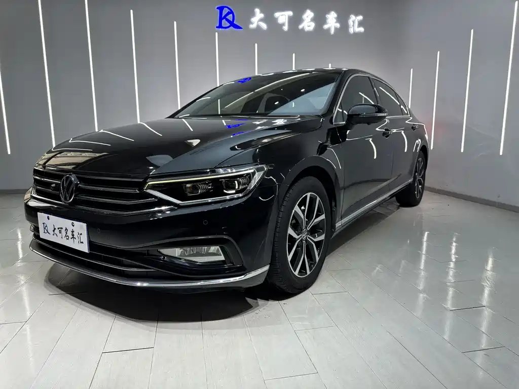 Volkswagen Magotan 2021 — фото 1 из 5
