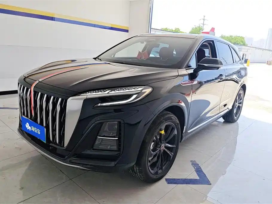 Hongqi Hongqi HS3 PHEV 2026 — фото 1 из 5