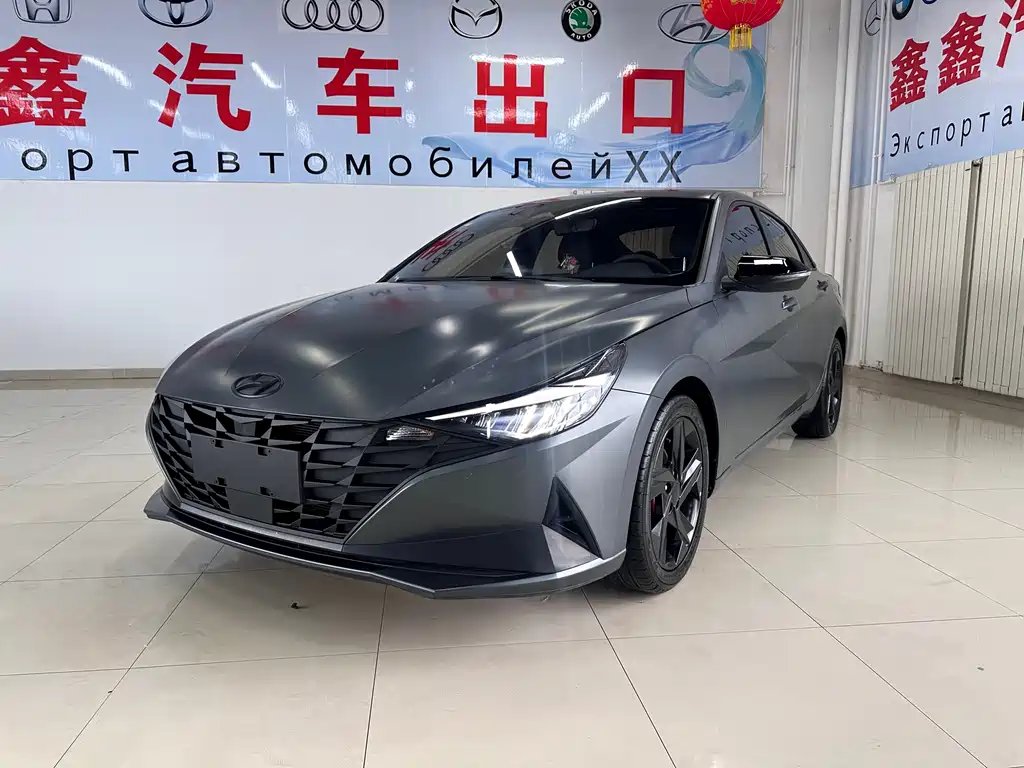 Hyundai Elantra 2023 — фото 1 из 5