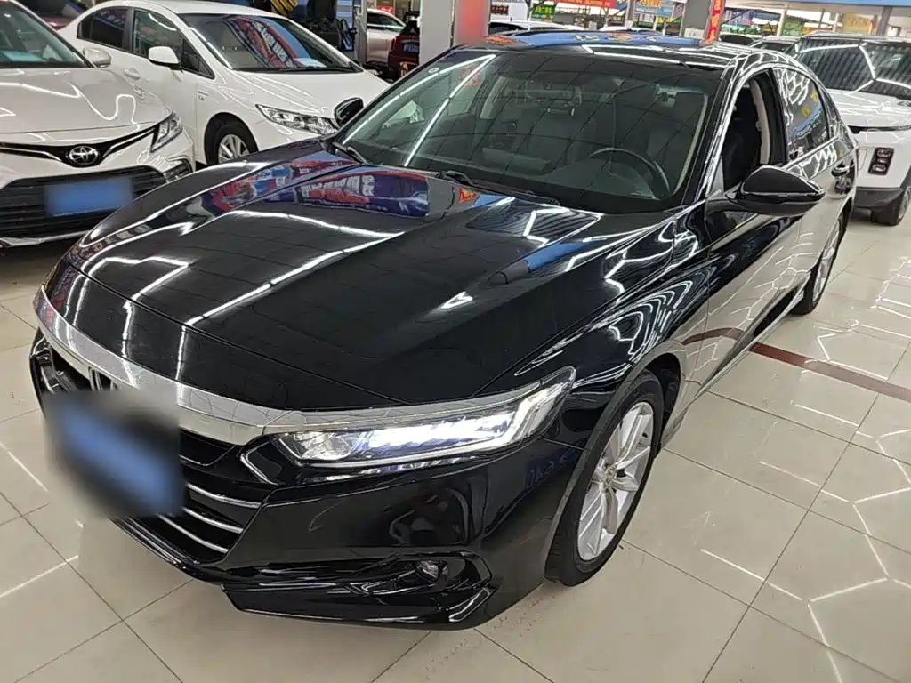 Honda Accord 2022 — фото 1 из 5