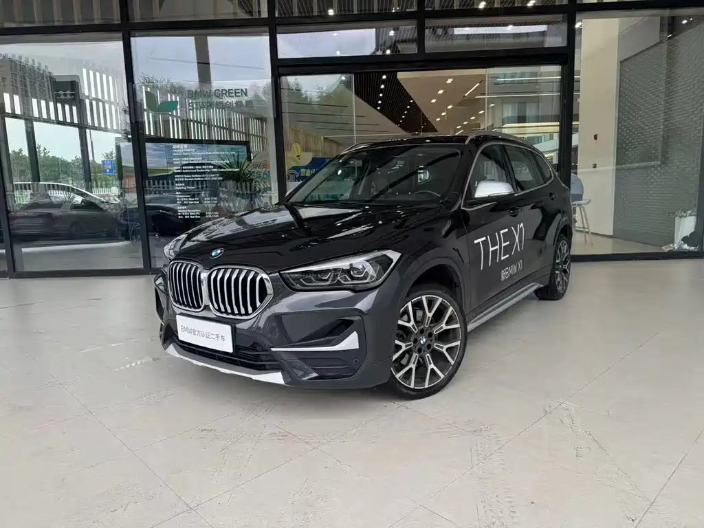 BMW X1 2021 — фото 1 из 5