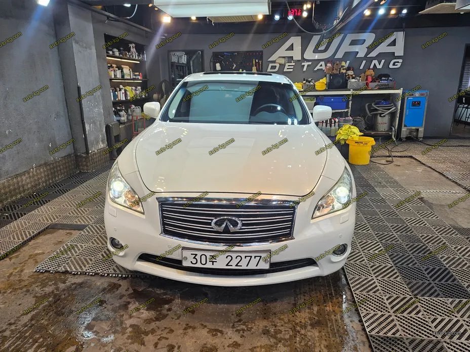 Infiniti M 2012