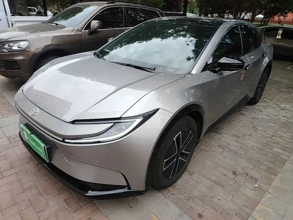 Toyota ToyotabZ5 2026 — фото 1 из 25