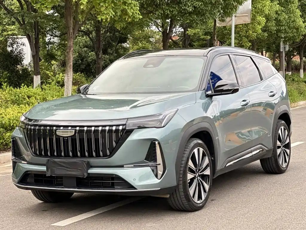 Geely Boyue L 2025 — фото 1 из 5
