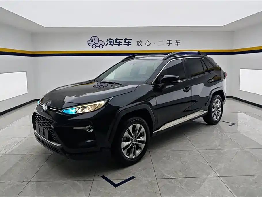 Toyota Wildlander 2022 — фото 1 из 5