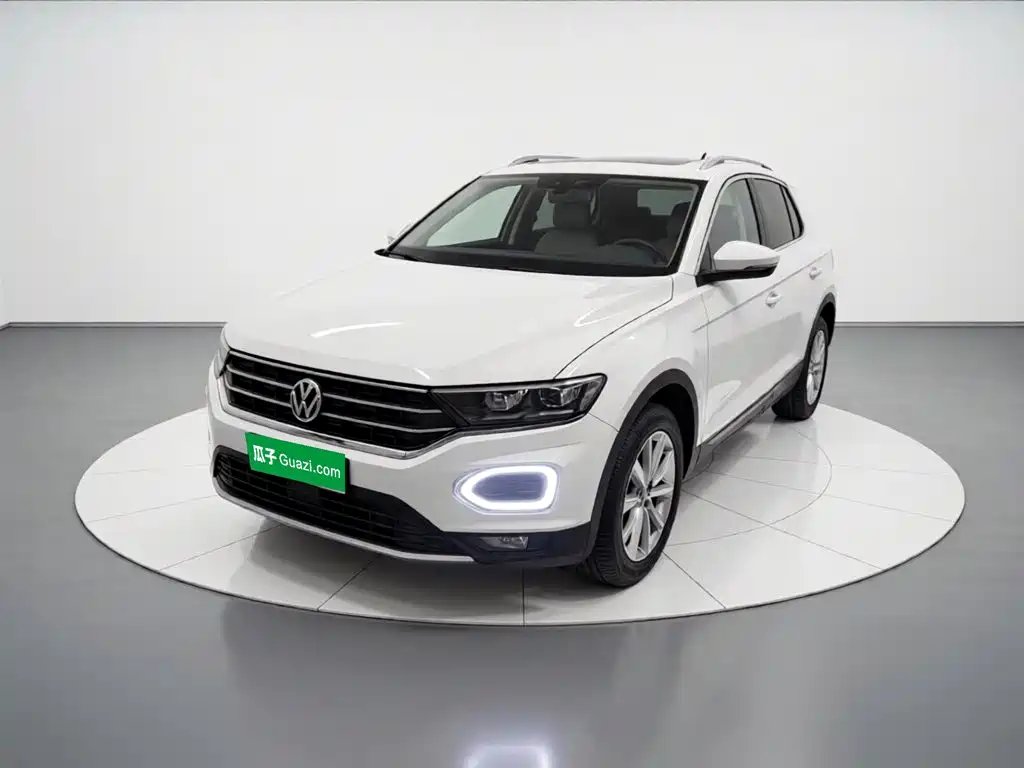 Volkswagen T-Roc 2022 — фото 1 из 5