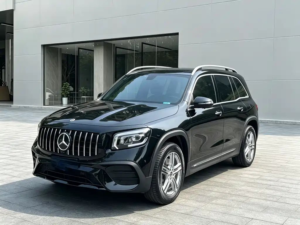 Mercedes-Benz GLB 2022 — фото 1 из 5