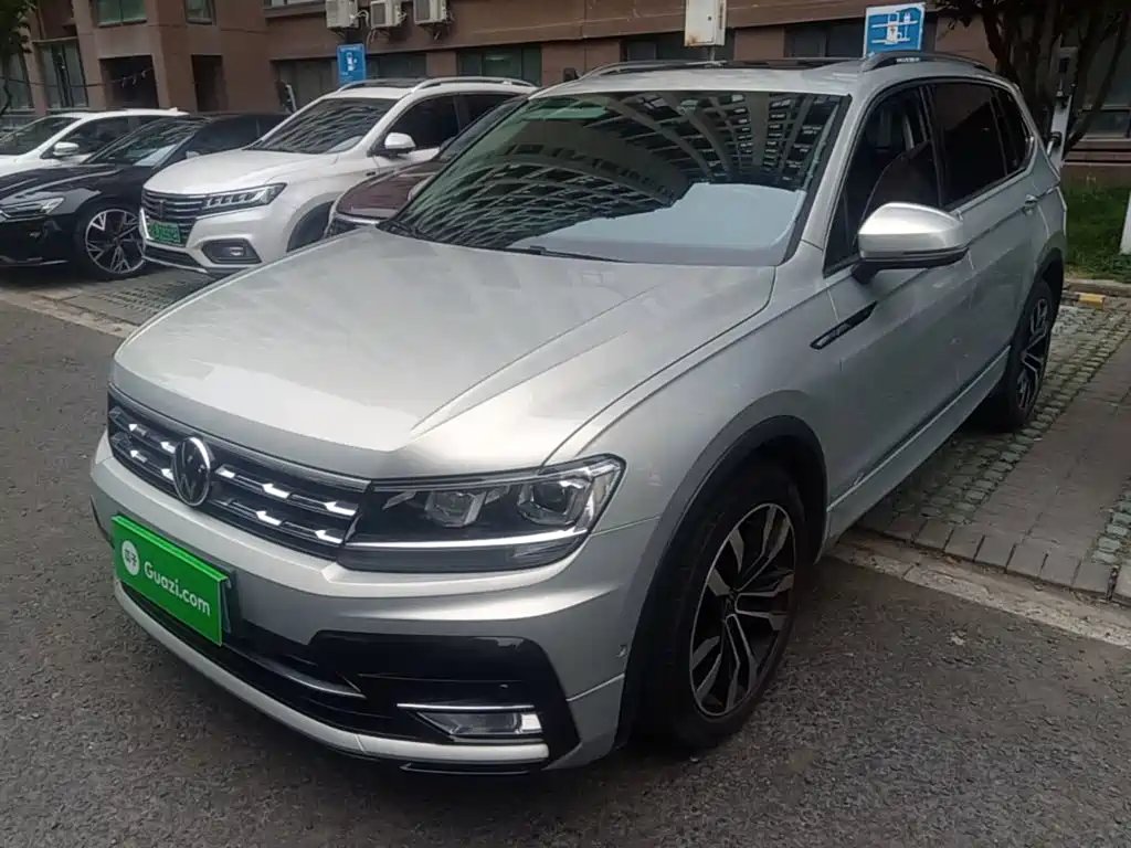 Volkswagen Tiguan L 2021 — фото 1 из 5