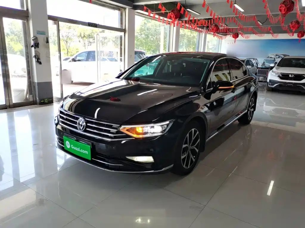 Volkswagen Magotan 2021 — фото 1 из 5