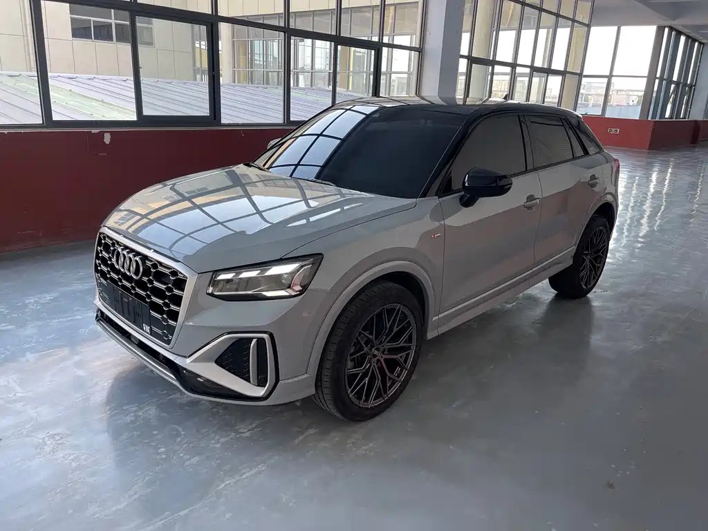 Audi Q2L 2024 — фото 1 из 5
