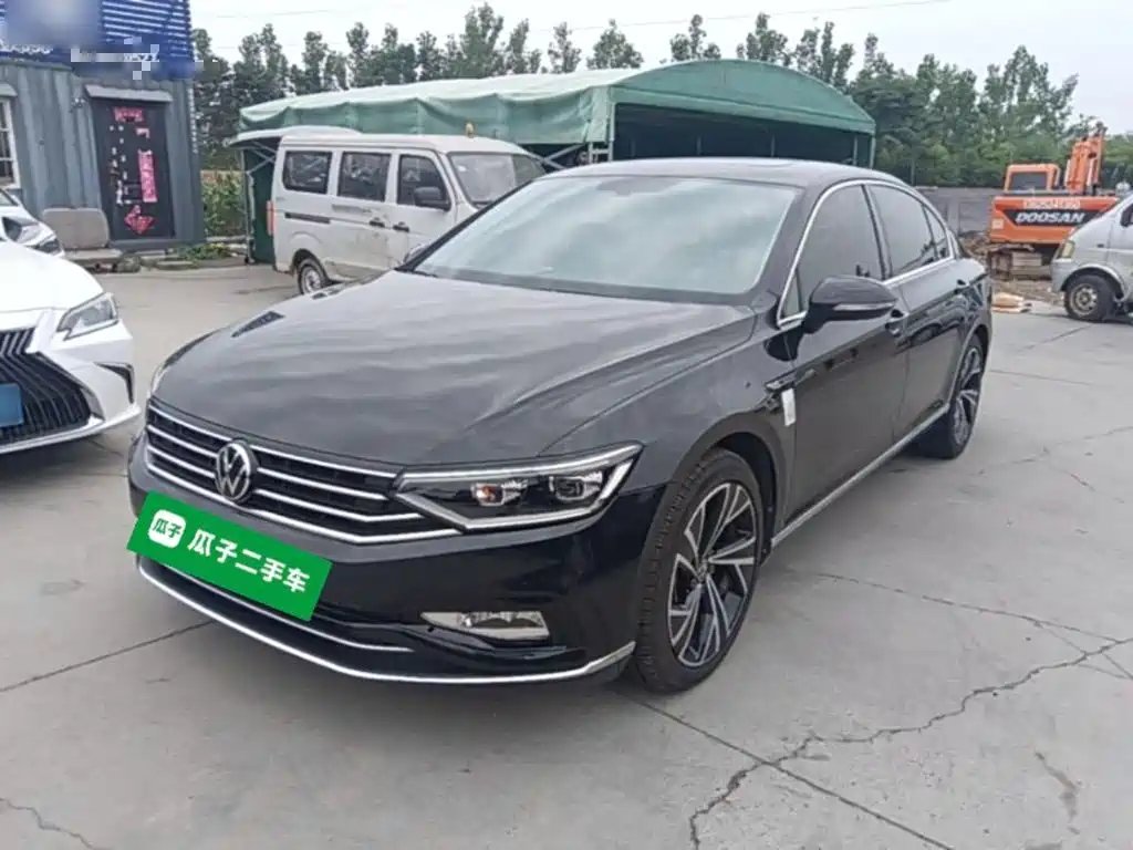 Volkswagen Magotan 2022 — фото 1 из 5
