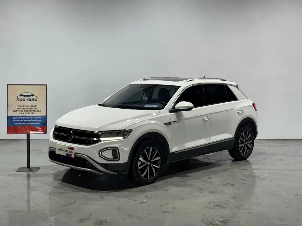 Volkswagen T-Roc 2023 — фото 1 из 5