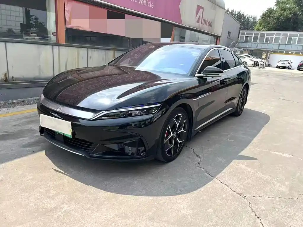 BYD Han 2023 — фото 1 из 5