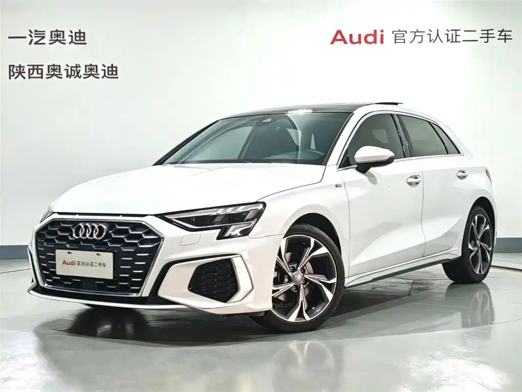 Audi A3 2021 — фото 1 из 5
