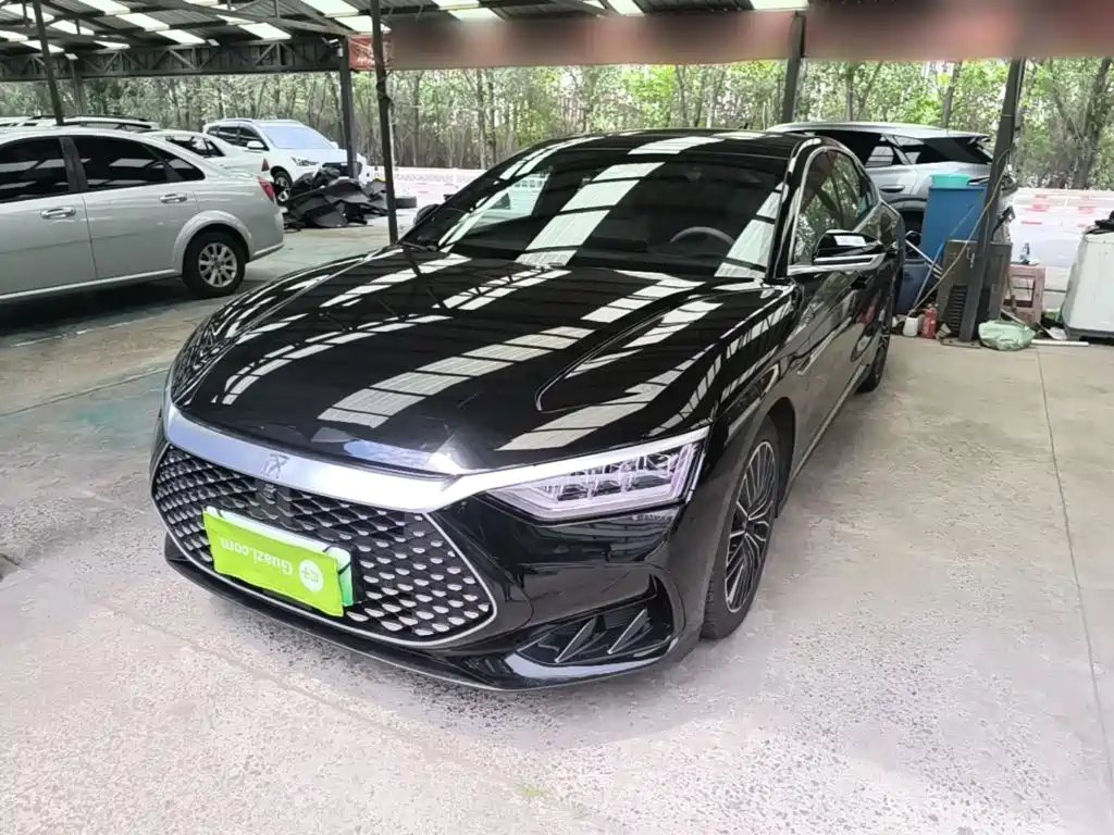 BYD Han 2024 — фото 1 из 5