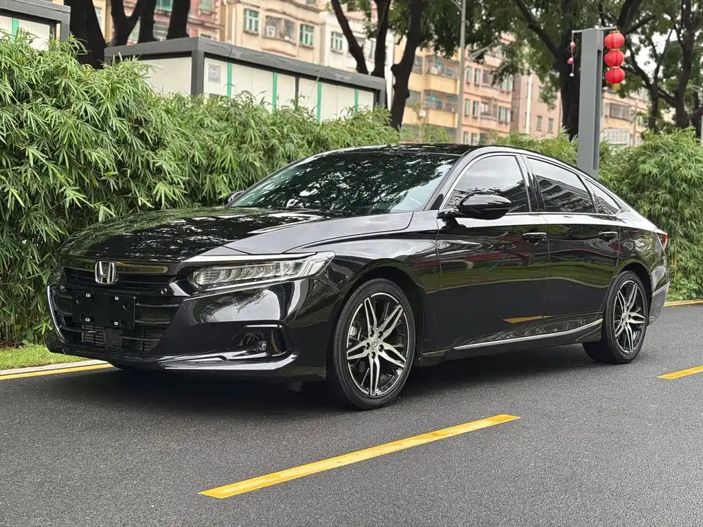 Honda Accord 2022 — фото 1 из 5