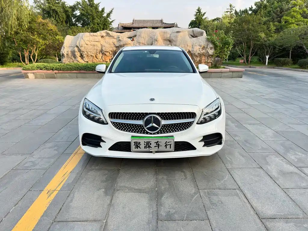 Mercedes-Benz C-Class 2019 — фото 1 из 5