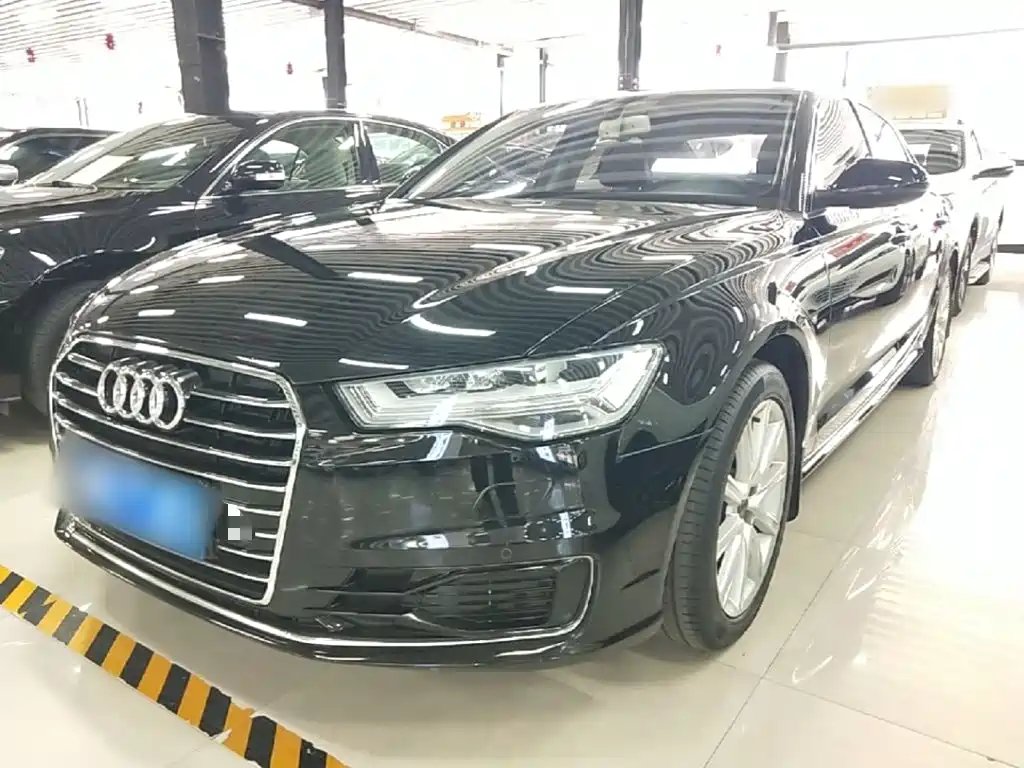 Audi A6L 2018 — фото 1 из 5