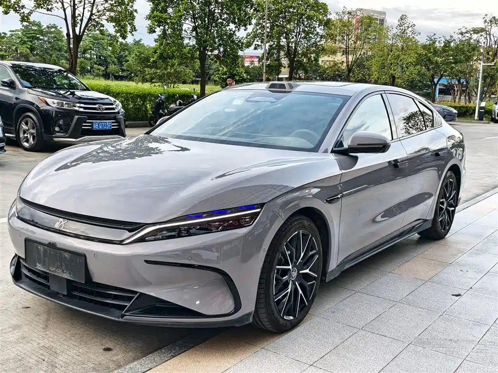 BYD Han 2025 — фото 1 из 5