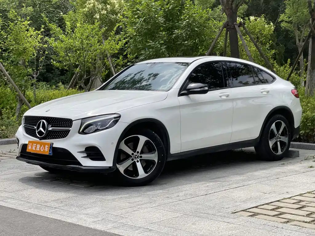 Mercedes-Benz GLC Coupe 2019 — фото 1 из 5