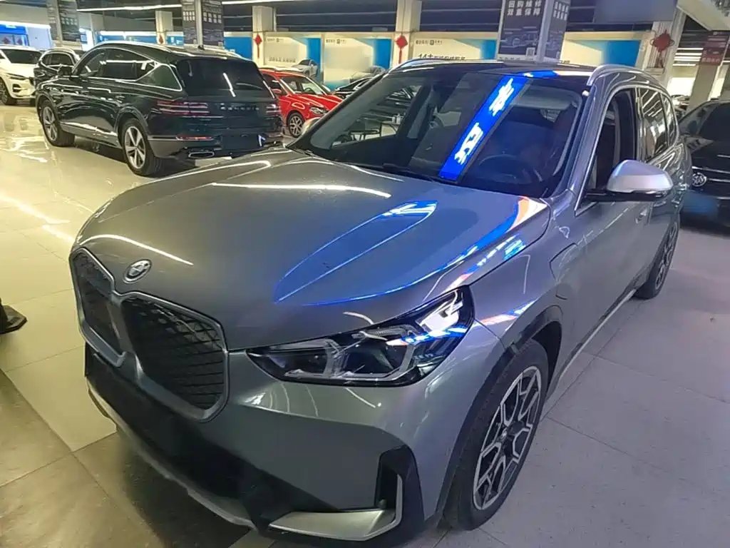 BMW iX1 2024 — фото 1 из 5