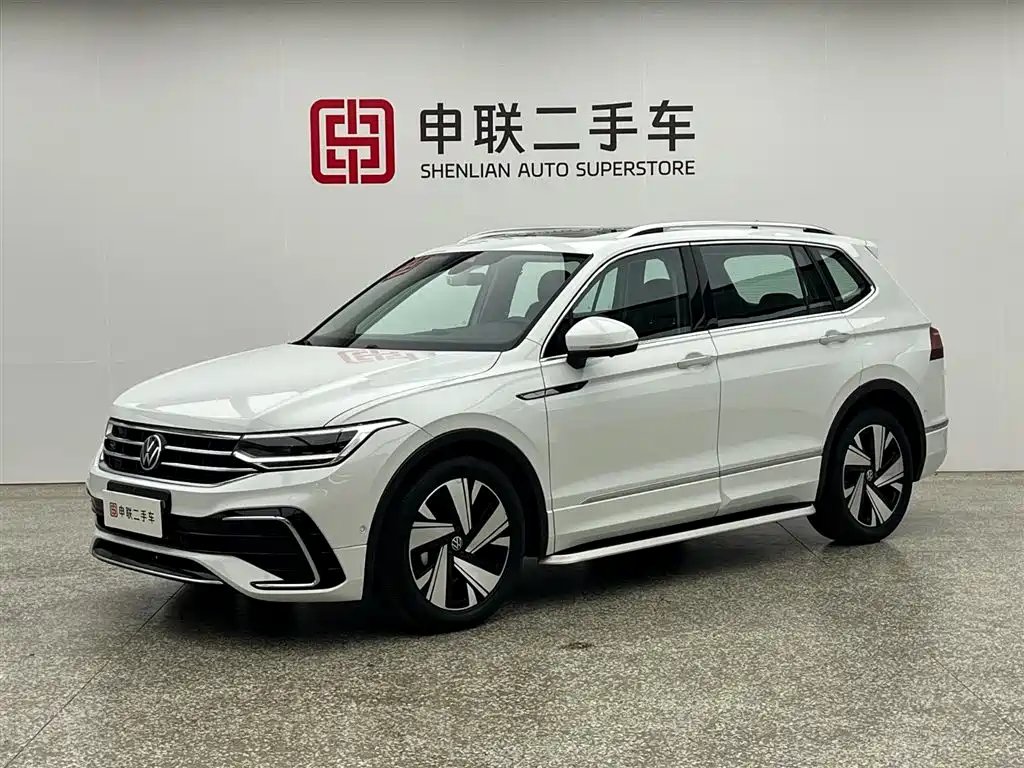 Volkswagen Tiguan L 2023 — фото 1 из 5