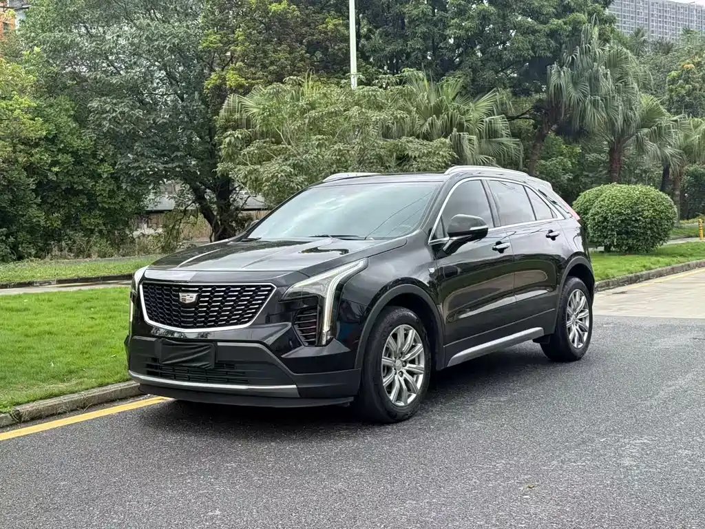 Cadillac XT4 2023 — фото 1 из 5