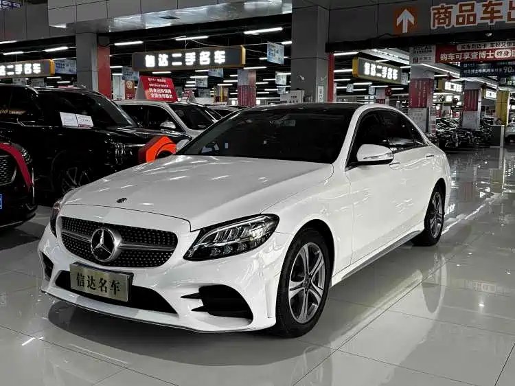 Mercedes-Benz C-Class 2019 — фото 1 из 5