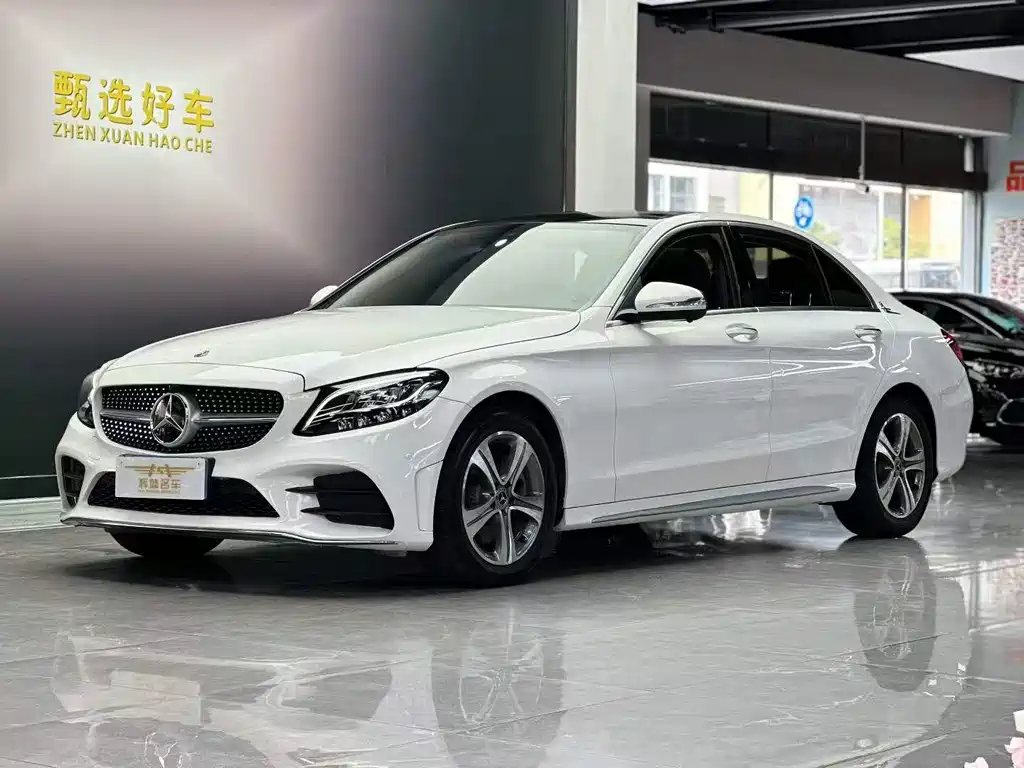 Mercedes-Benz C-Class 2019 — фото 1 из 5