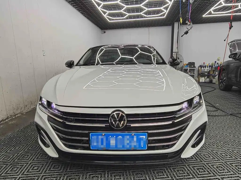 Volkswagen CC 2023 — фото 1 из 5