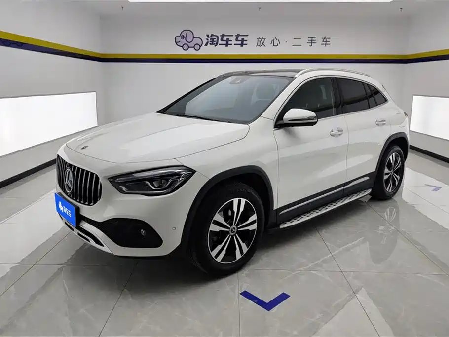 Mercedes-Benz GLA 2022 — фото 1 из 5