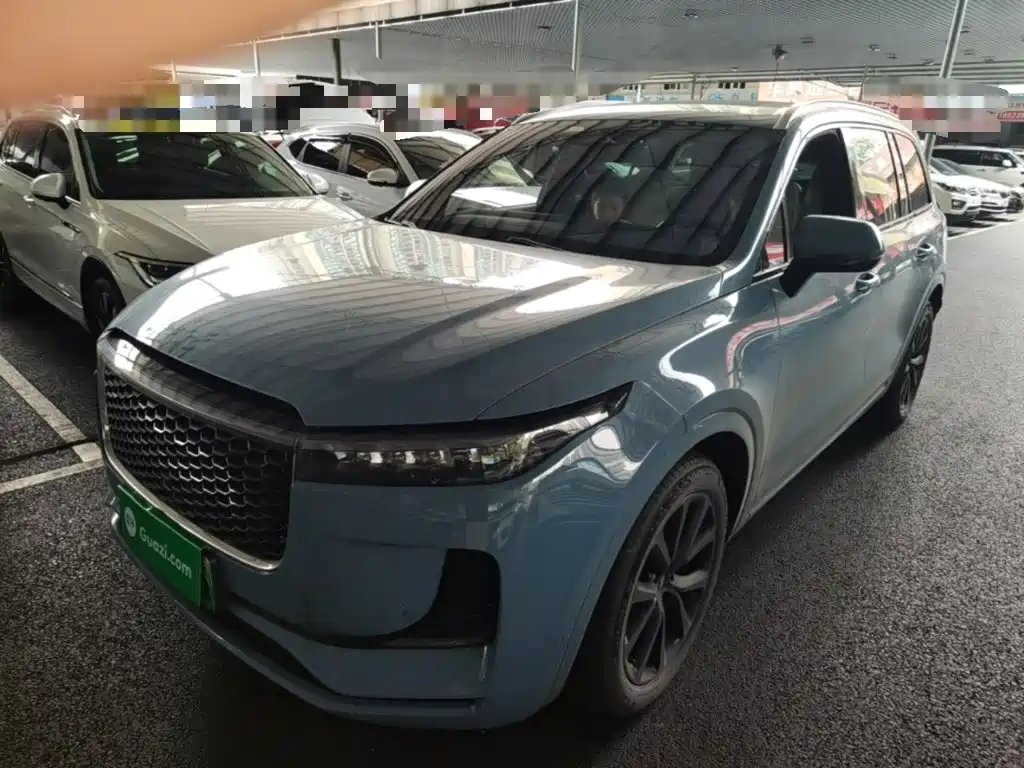 Li Auto Li ONE 2022 — фото 1 из 5