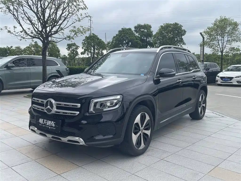 Mercedes-Benz GLB 2021 — фото 1 из 5