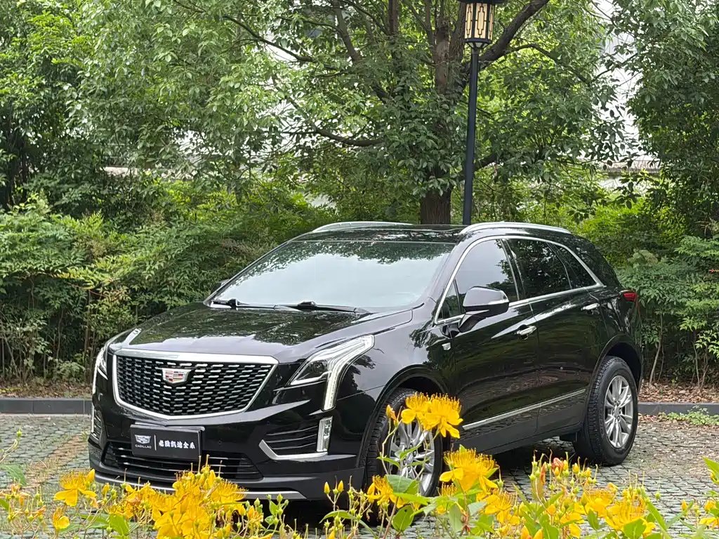 Cadillac XT5 2021 — фото 1 из 5