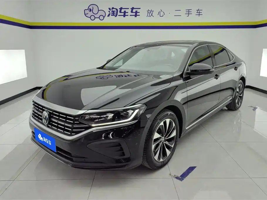 Volkswagen Passat 2025 — фото 1 из 5