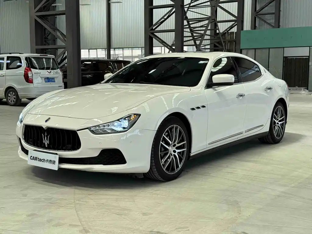 Maserati Ghibli 2014 — фото 1 из 5